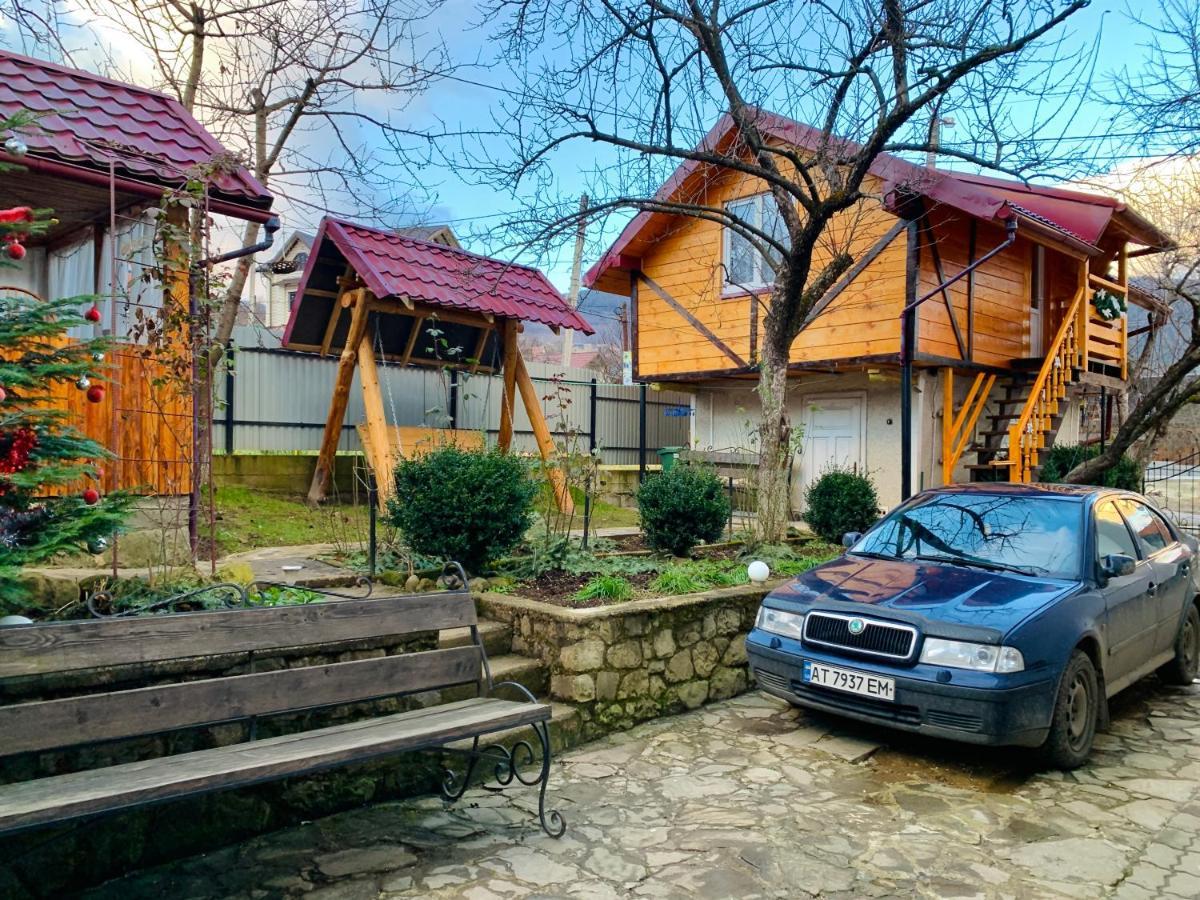 Appartamento За Горбами Jaremče Esterno foto